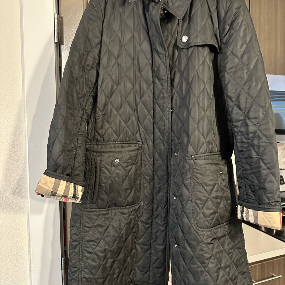 Burberry Black Quilted Coat with Plaid Lining